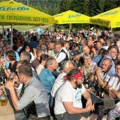 Weltmeisterliche Biathlon-Helferfeier in Ruhpolding