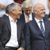 Mit Dollarzeichen in den Augen