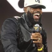 Der König bleibt bei den Lakers