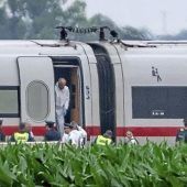 20-Jähriger geht im ICE auf Fahrgäste los