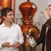 Pfandgesetz bremst Gin-Destillerie aus