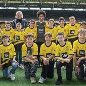 Adeyemi lädt nach Dortmund ein