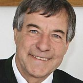 Ex-Rathauschef von Baum erschlagen