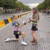 Captain America ist unter der Haube