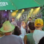 Aschau feiert zu handgemachtem bayerischen Sound