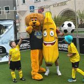 Team Bananenflanke kickt auf dem Stadtfest – Inklusion, Fußballfreude und 1300 Euro Unterstützung