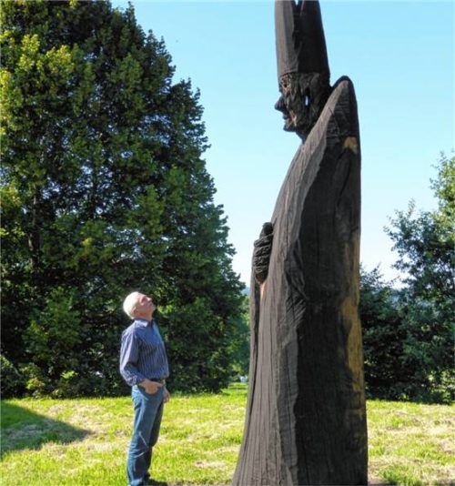 Andreas Kuhnlein und „sein Stellvertreter“. Foto re