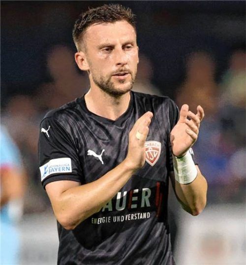 Applaus für einen Hattrick: Albano Gashi erzielte drei Treffer in der ersten Pokalrunde.Foto Michael Buchholz