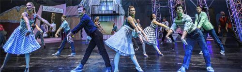 Aufwendige Tanzszenen machen das Musical zum Hingucker. Regisseur Vanni Viscusi zeichnet auch für die Choreografie verantwortlich. Foto Musicalsommer/Böhm