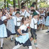 Waldfest am „Tag der Tracht“