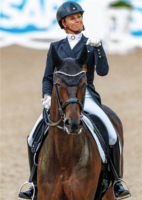 Das ist der Neue: Jessica von Bredow-Werndl und Diallo beim CHIO in Aachen.Foto Imago