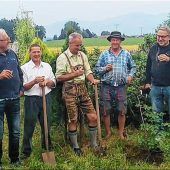 Pflanz-Wettbewerb der Feuerwehren schwappt zu Vereinen über