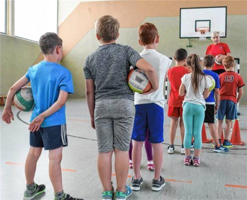Der Bernauer Gemeinderat entschied in seiner jüngsten Sitzung, wo die neue Kleinsporthalle an der Grundschule entstehen soll. Foto Pleul