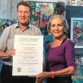 Greta Fischer übergibt 18 Kunstwerke