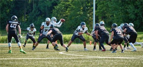 Die Rosenheimer Footballer sind gegen Gendorf leer ausgegangen.Foto Rosenheim Rebels