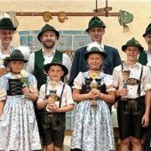 „Junge Gederer“ begeistern beim Vereinspreisplatteln in Rottau