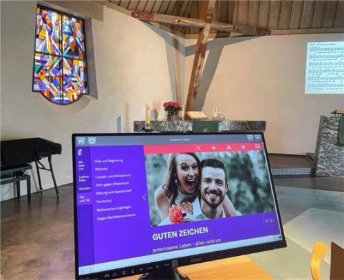 Digitaler Helfer in der Breitbrunner Erlöserkirche. Foto Kirchner