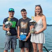Amelie Huber gewinnt erstmals Clubmeisterschaft beim Priener Windsurfing Club