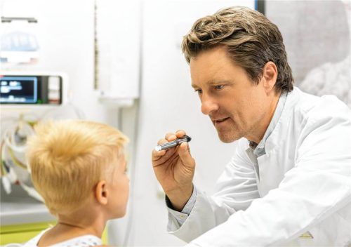 Dr. Hendrik Jünger, neuer Chefarzt der Klinik für Kinder- und Jugendmedizin am Romed-Klinikum Rosenheim Foto romed