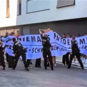 Polizeigewalt bei Friedensmarsch?