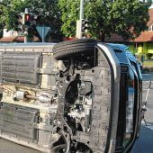 Vollsperrung der Staatsstraße nach heftigem Unfall