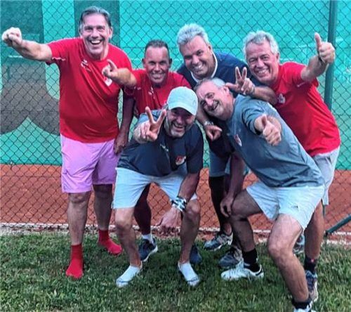 Feldkirchens Herren 60 sind bayerischer Meister.Foto re