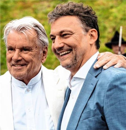 Festspielpräsident Hans Peter Haselsteiner (links) und Intendant Jonas Kaufmann freuen sich gemeinsam auf den Beginn der Festspiele. Foto SCHEFFOLD MEDIA
