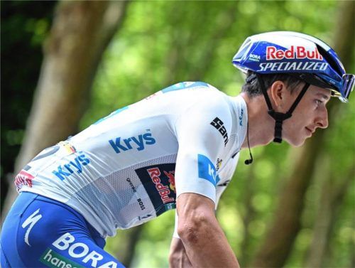 Florian Lipowitz im weißen Trikot bei der Tour de France. Möglicherweise startet der Gesamtdritte der Frankreich-Rundfahrt am Freitag in Bruckmühl.Foto Imago