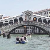Briccola, ahoi! Mit dem Hausboot unterwegs