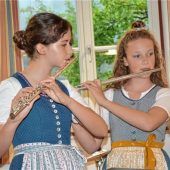 Musikschüler aus Schleching begeistern Publikum trotz Regen
