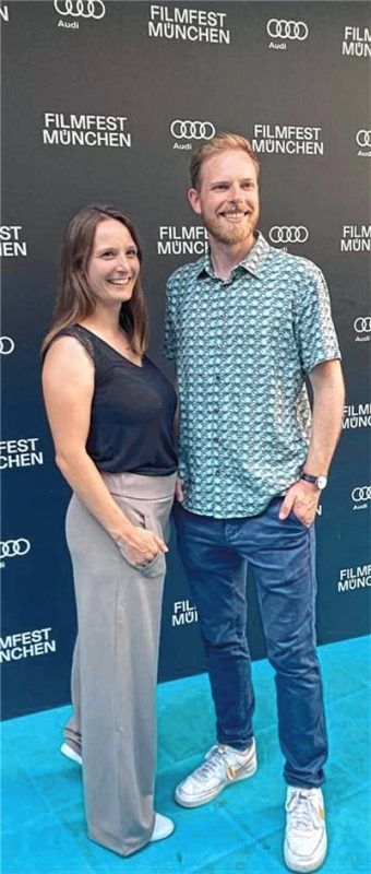 Grund zur Freude für die Geschwister Schmidbauer aus Prien (links). Ihr Film „Bubbles“ feierte beim Filmfest in München Weltpremiere. Foto Michael Ciesielski