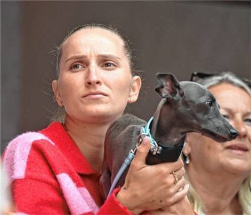 Hoher Besuch: Markéta Vondroušová beobachtete das Spiel ihres Partners Andrew Paulson.Foto Ruprecht