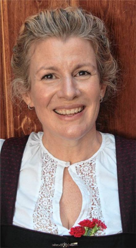 Johanna Krinninger – von der Buhlschaft zur Teufelin im Jedermann der Theatergemeinschaft Neubeuern.Foto Poll