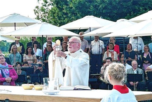 Kardinal Reinhard Marx hat anlässlich des 50-jährigen Bestehens des Berufsstandes die Arbeit der Gemeindereferenten im Erzbistum München und Freising gewürdigt. Foto  Hötzelsperger