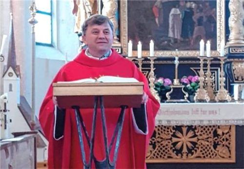 Pater Christoph beim Abschiedsgottesdienst in der Filialkirche Guntersberg.Foto Böck
