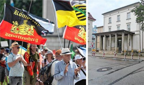 Reichsbürger (Symbolfoto) sind in der Region Rosenheim sehr aktiv. Einer von ihnen sollte sich nun vor dem Amtsgericht in Rosenheim verantworten. Doch er kam nicht.Fotos dpa/ Weiser