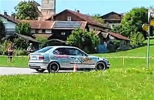 RGR-Pilot Markus Wielsch, im vereinseigenen BMW e36 318ti, stand als Klassen- und Wertungsgruppensieger auf dem Podest und wurde einmal Gesamtdritter.Foto re