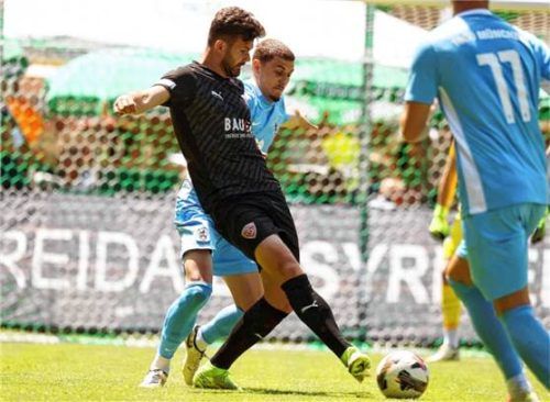 Sammy Ammari traf für Buchbach beim 2:0 gegen 1860 München II. Foto mb.presse