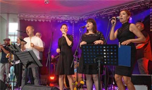 Sehr gut besucht war schon das Eröffnungskonzert der Blues-Blosn.