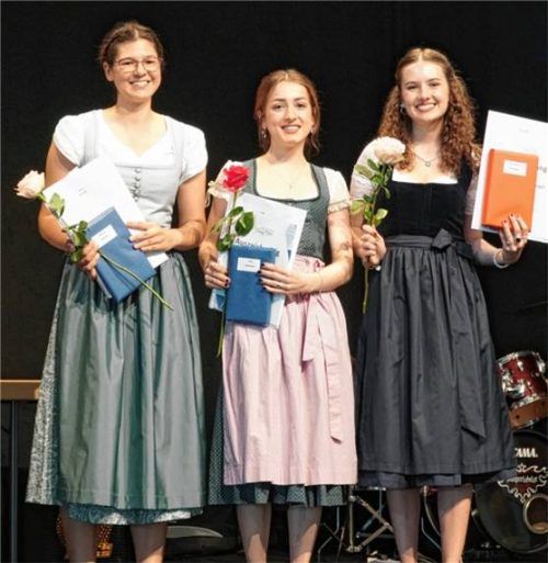 Traumnote 1,0 für Martina Bacher, Luise Helfmeyer und Bernadette Schweiger (von links).Foto SFG