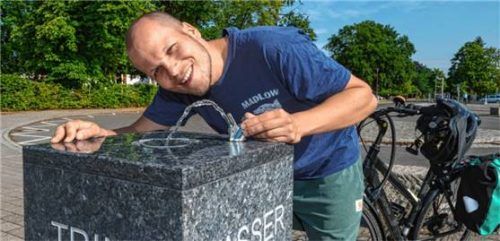 Trinkwasser ist ein wertvolles Gut. Foto dpa