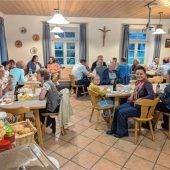 Grillen für Fronleichnamshimmel
