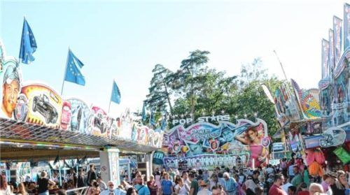 Von rasanten bis zu magenschonenden Fahrten: Im Vergnügungspark ist für jeden Anspruch ein Fahrgeschäft vorhanden. Foto Stuffer