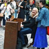 Vronis Wanderpiano auf Europatour