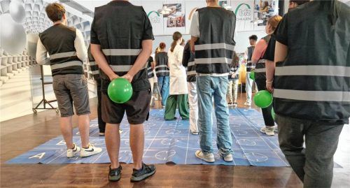 Zu den Spielen, mit denen die Jugendlichen unter anderem mit Gewalt und Beleidigungen konfrontiert wurden, gehörte auch „Schiffe versenken“. Fotos Mischner