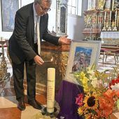 Ein Ort trauert still um seine Heldin