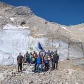 Dramatischer Appell am Gletscher-Rand