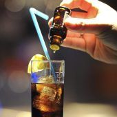 Unsichtbares Gift im Glas