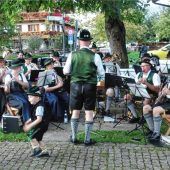 Viel Tradition auf dem Rottauer Kirchplatz