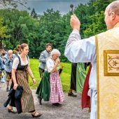 Feierliche Wallfahrt nach Schwarzlack